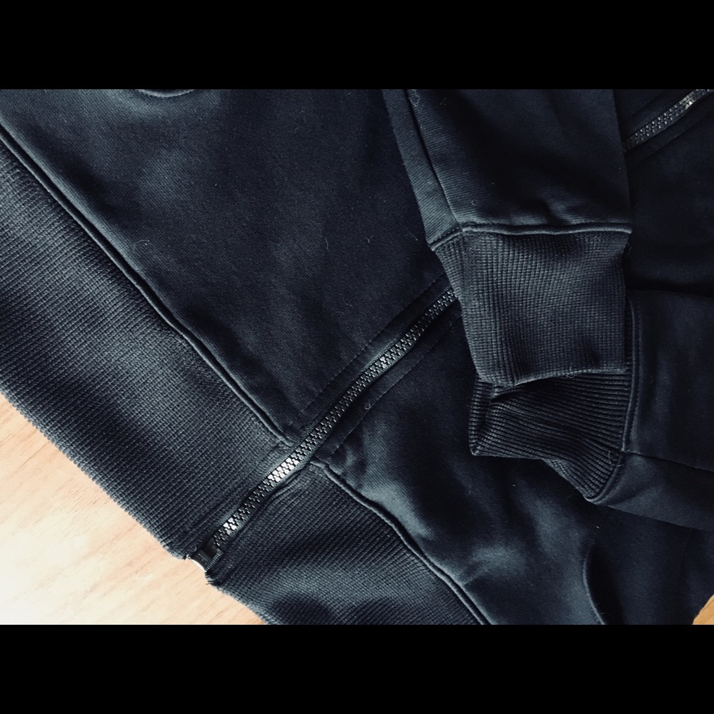 Under Armour zip up hoodie - Picture 2 of 5